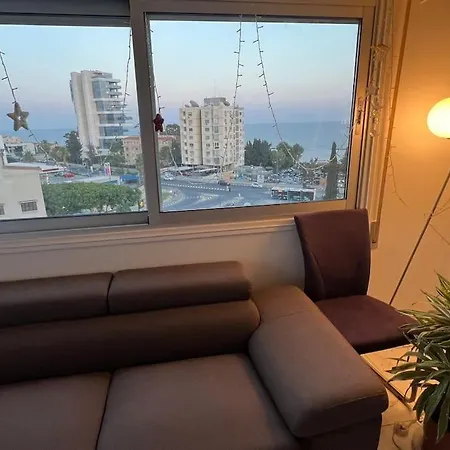 Seaview, 1 Bedroom With A Pool Apartment Limassol