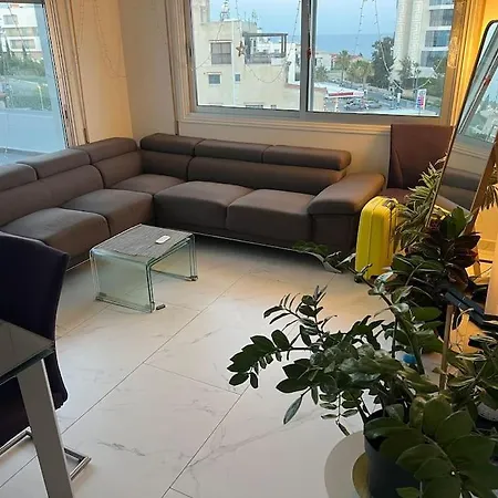 Seaview, 1 Bedroom With A Pool * Limassol