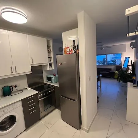 Seaview, 1 Bedroom With A Pool Διαμέρισμα
